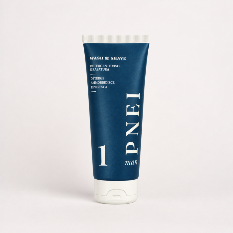 Detergente Viso e Rasatura PNEI MAN WASH & SHAVE 100 ml su fondo chiaro caldo